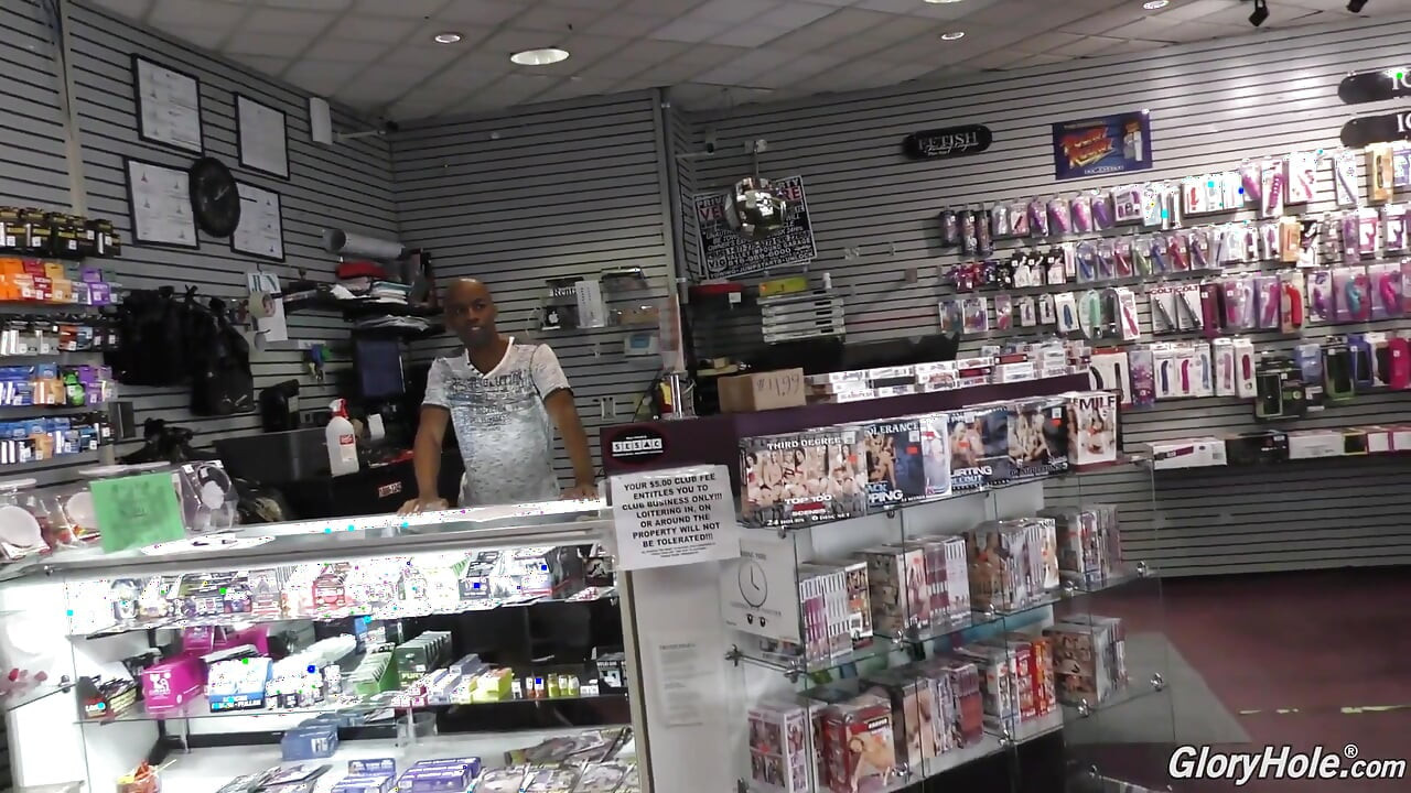 Haley Reed cheats with BBC - gloryhole