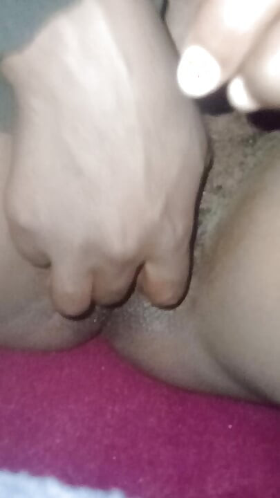 My pussy needs a huge dick