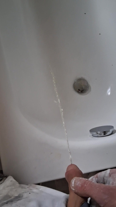 画家の少年が急にトイレに行きたくなった。