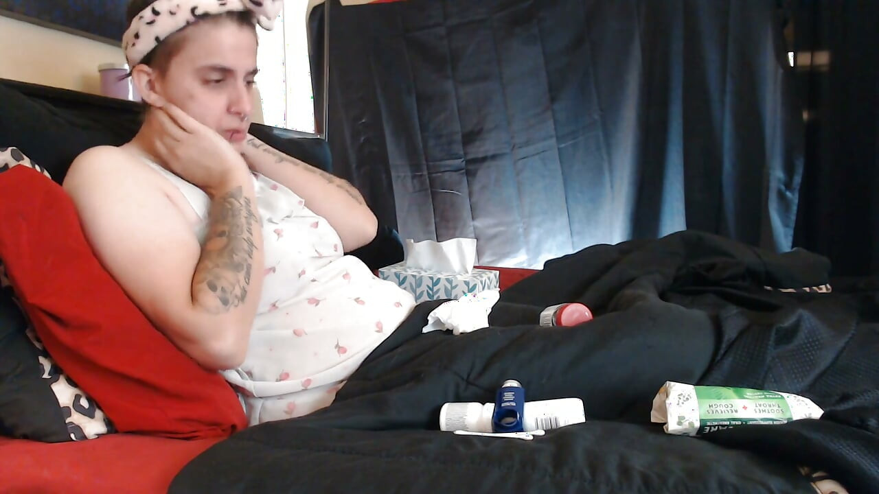 Super doente chupa e espirra tosse