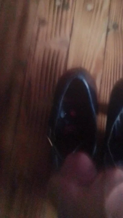 Cum on mother in law's shoes