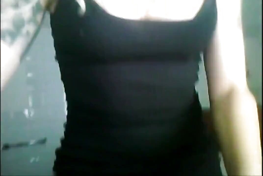 Loira gostosa e sexy pelada, mostrando seu corpo lindo