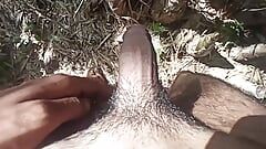 Outdoor Sex Bhabhi Ki Chut Mein Pani Nikaal Diya Hand Massage