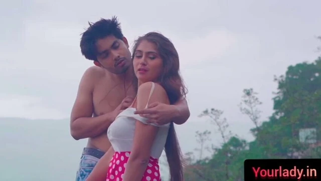 Bhabhi Ko Boss Ke Sath Kiya Exchange
