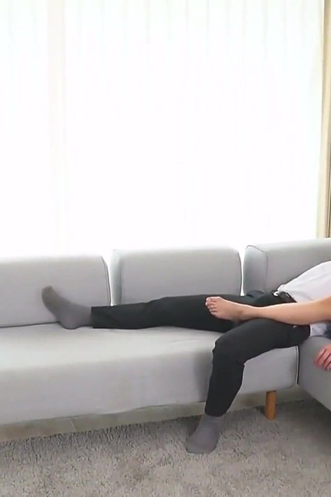 두 명의 미녀와 변태 페티쉬 섹스하는 방법 - 1부