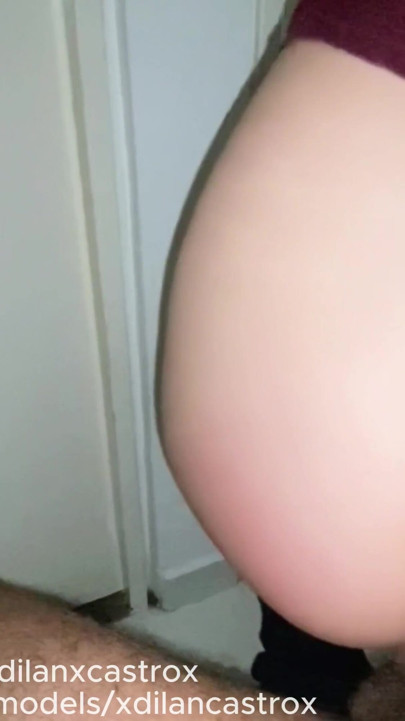BEAUTIFUL TWINK GIVES HIS ASS TO BAREBACK STRAIGHT FRIEND WHO CAME TO VISIT CREAMPIE | Clip 3
