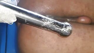 Follada anal con montada de metal