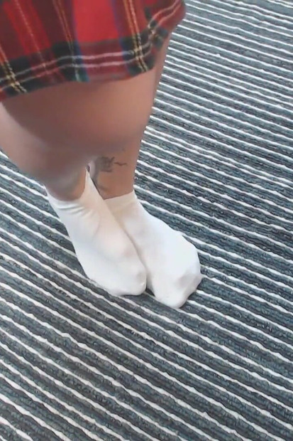 Pretty white ankle socks
