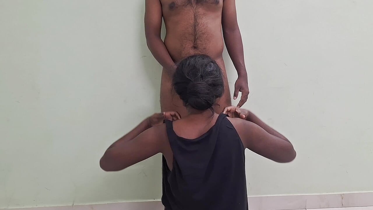 Bahagian 1: Kongkek berdiri dengan teman wanita saya (membuka pakaian & foreplay)