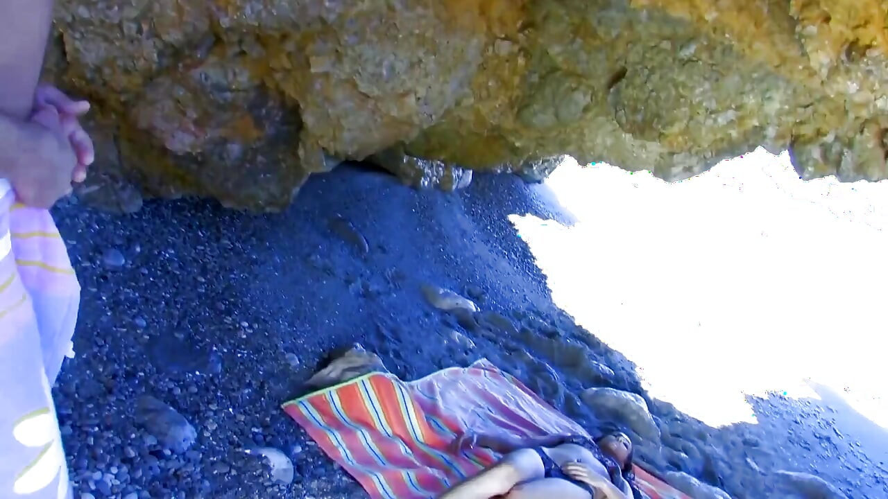 samia horny beach fuck in a lagoon