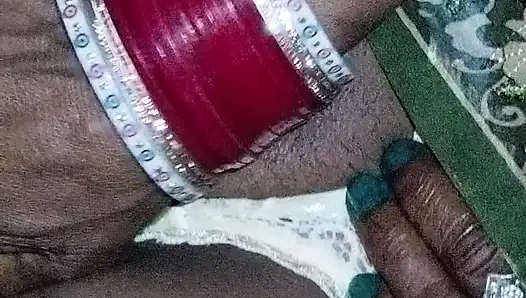 Kakak ipar desi memasukkan vegan ke dalam