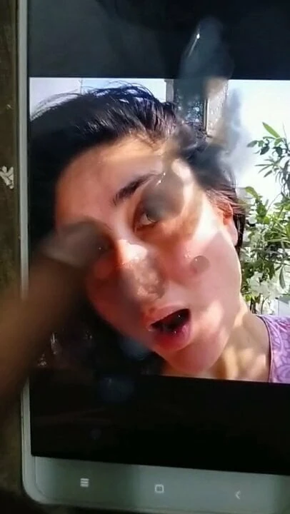 Kareena Kapoor Cumtribute
