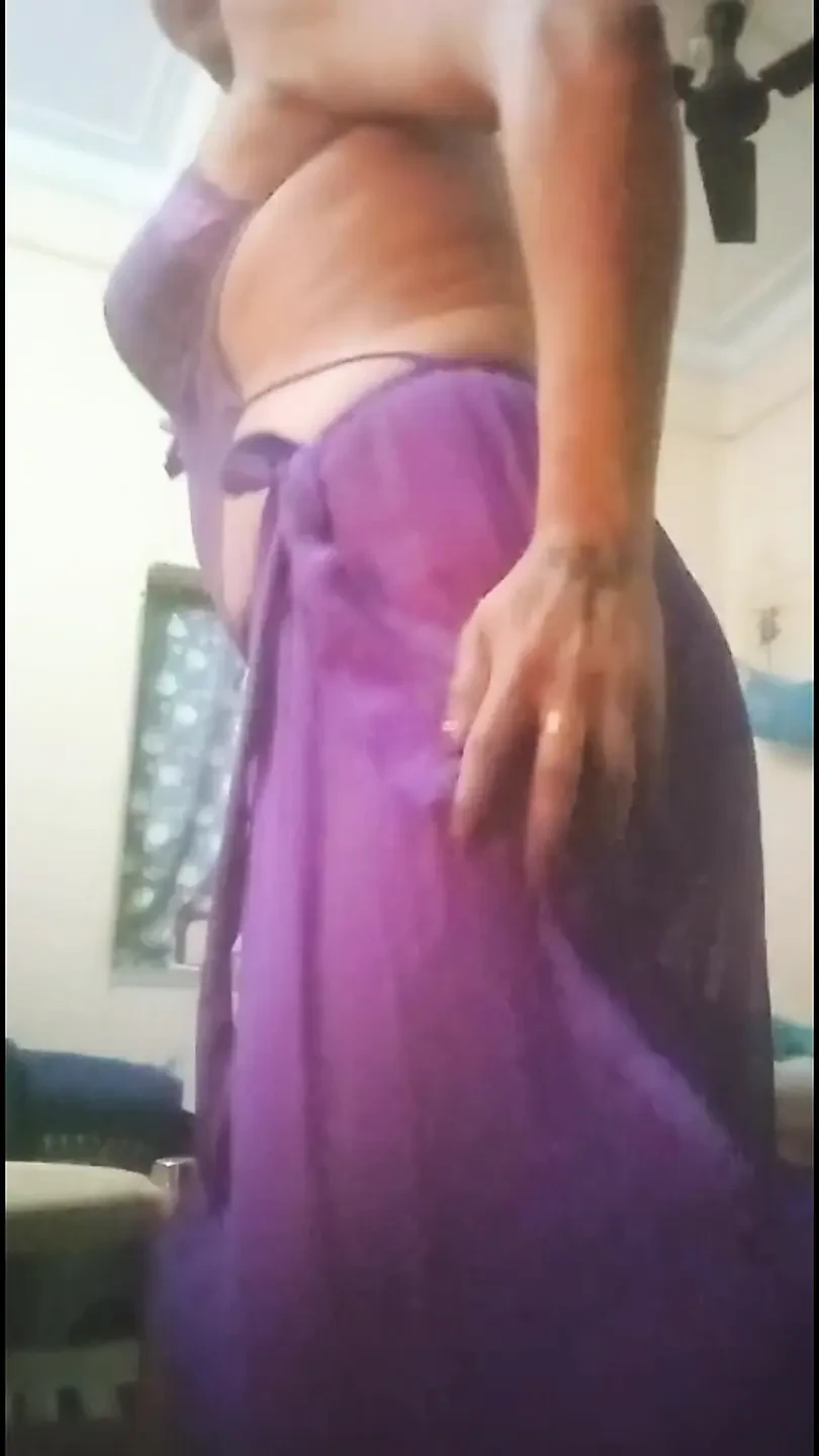 SALONI SHEMALE FIRST TIME SHOWING HER DICK AND CUMS