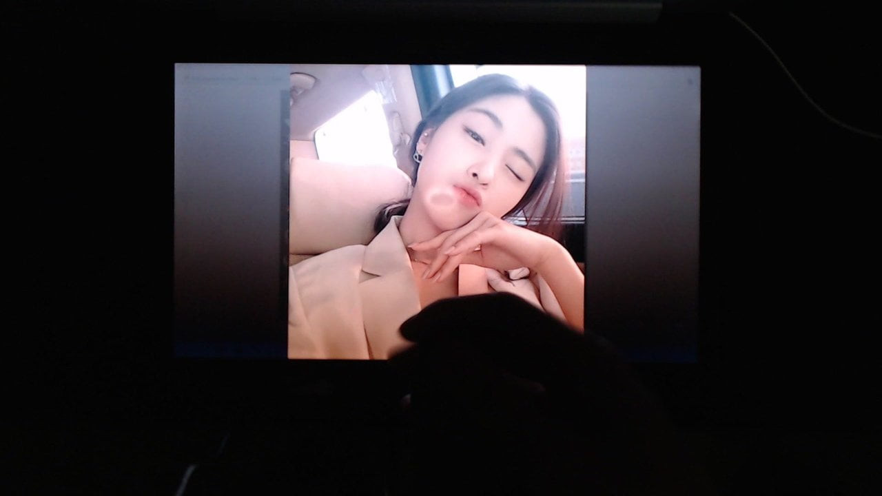 Itzy Ryujin cum tribute