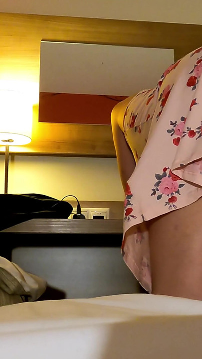 No Panties Summer Dress Hot Girl Bending Over