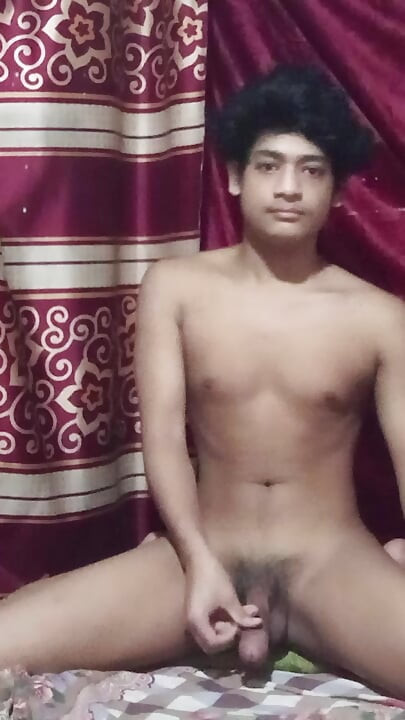 Sensual Bedroom Moments - Passionate Play with Soft Touch
