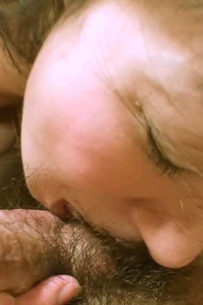 Branlette espagnole, pipe, baise et creampie