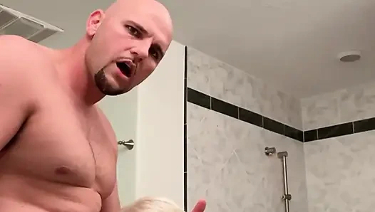 Biraz iyi amcık abelladanger sikişiyor