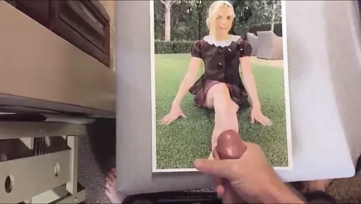 Kiernan shipka boşalmak haraç 08