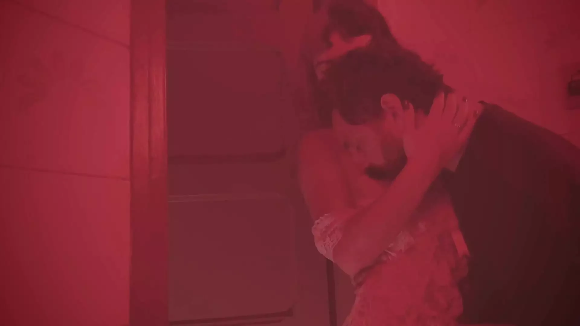 After the Show, the Stripper Fucked the Client in the Bathroom of the Club
