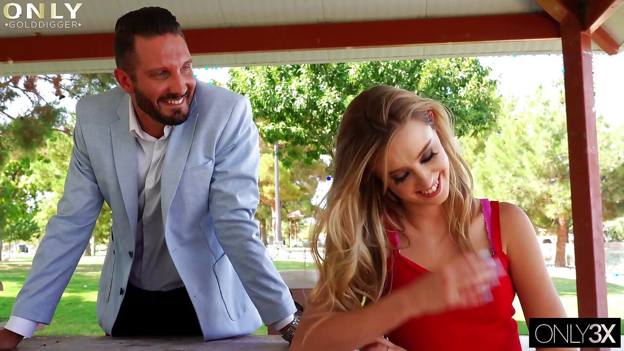 Sexy Haley Reed is a gold miner and she deserves a facial Premium Edit Only Gold Digger