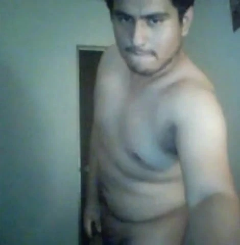 Latino bucmastom liku treba dupe za jebanje