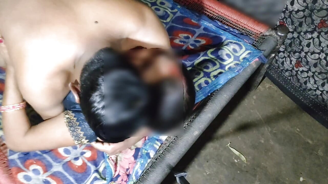 Bade Dudh wali Paros Ki bHabhi ki chudai