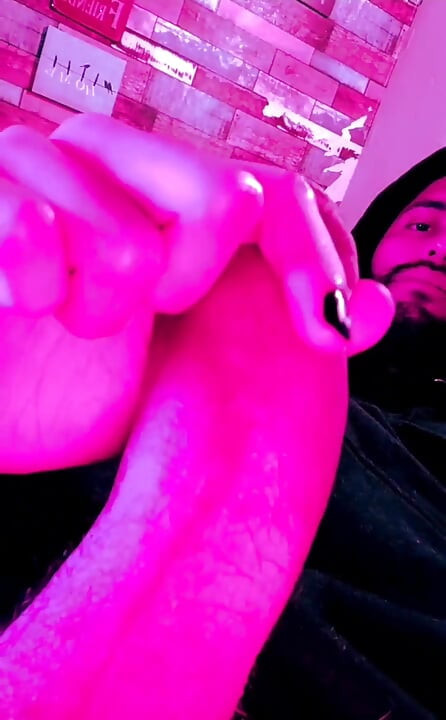 Cyberpunk intense aftrekbeurt!  Mijn pik ziet er zo lekker uit op deze.