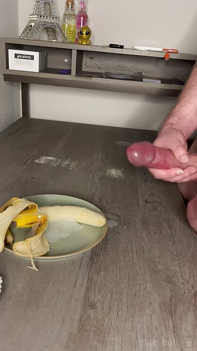 Hunk Drenches His Snack in Load After Load