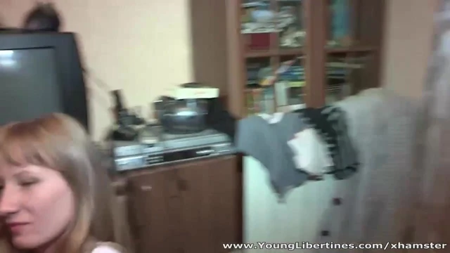 Young Libertines - Naive freshman cutie