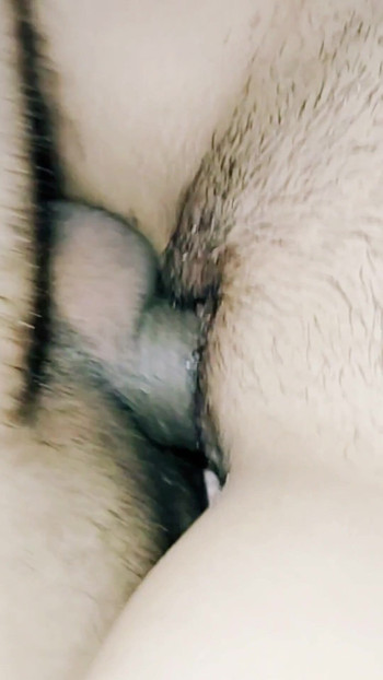 Indijska seoska desi djevojka se u hotelskoj sobi Oyo | Isječak 1