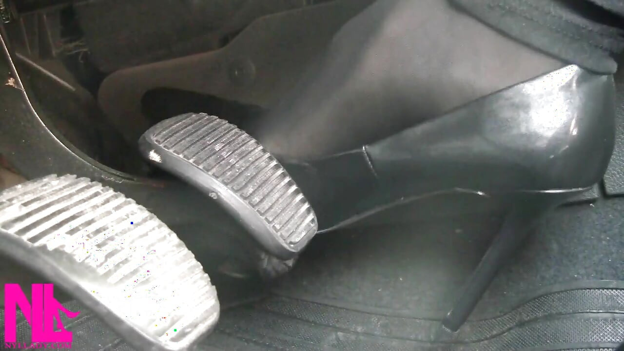 Pedal Pumping in Black Pantyhose and Grey Patent High Heels