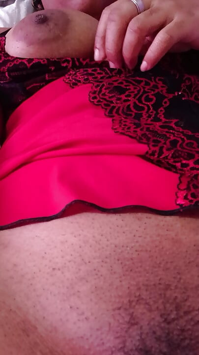 Girl masturbates on webcam.