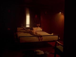 Alexandra Daddario - awek sesat & hotel cinta (2020) #2