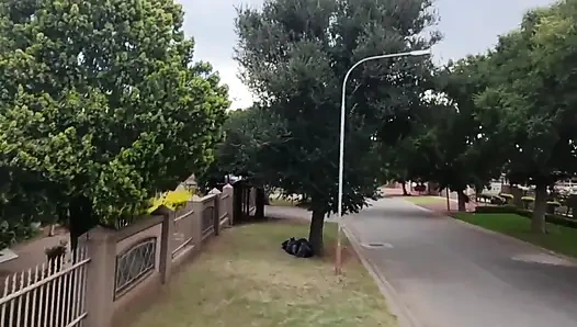 Застукал моих соседей за трахом во время полета с моим дроном