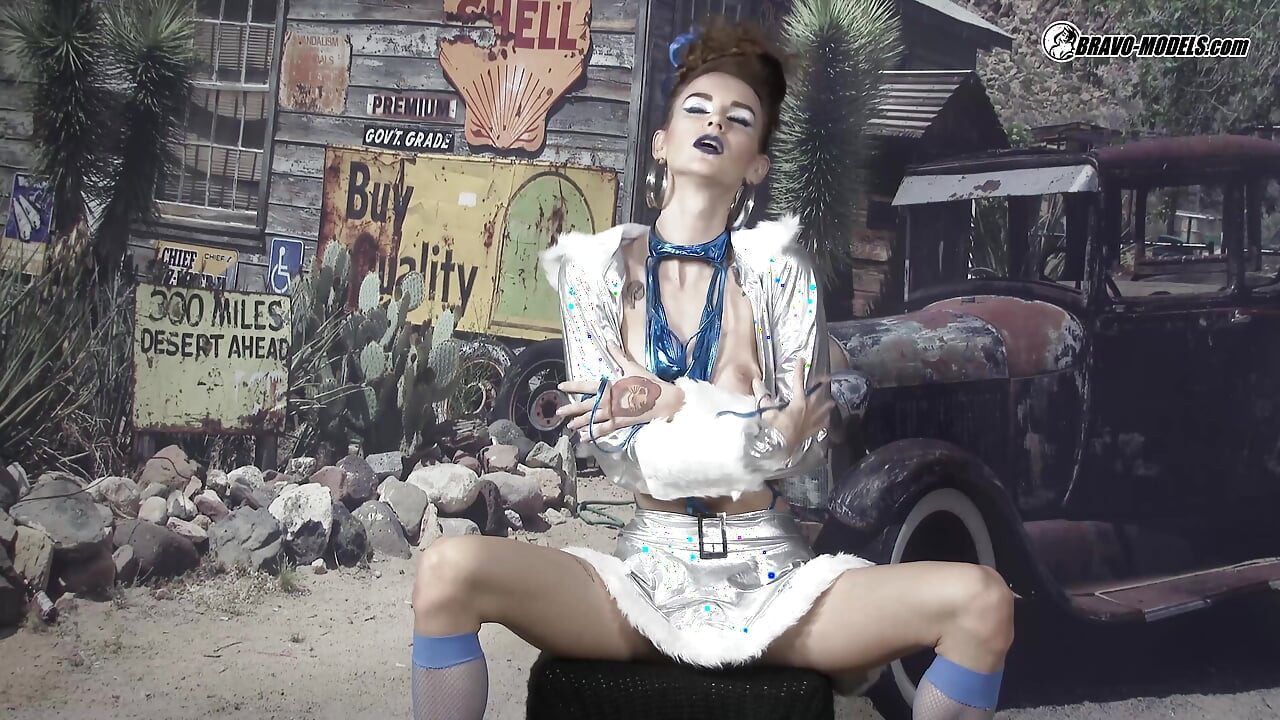 422 - Adelle Unicorn