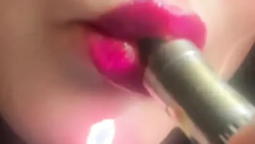 Bibir menggoda merah muda yang panas & kebahagiaan uap gerakan lambat