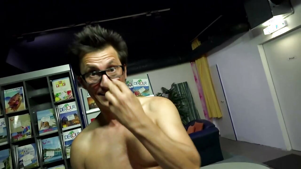 Pussy fucking pussy licking in 69 position