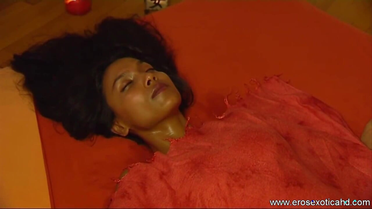 Eros Exotica HD: Massagem Yoni: Parte 10