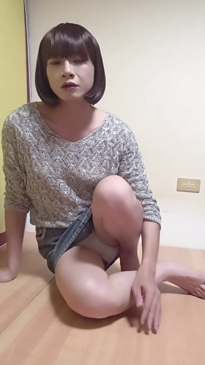 Three Sex Toys in My Ass at the Same Time.