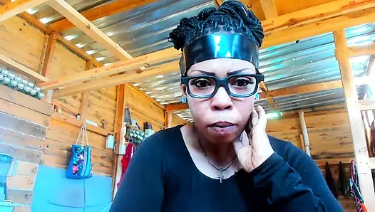 Role-play, Alien Woman with Big Ass Lands on Earth...