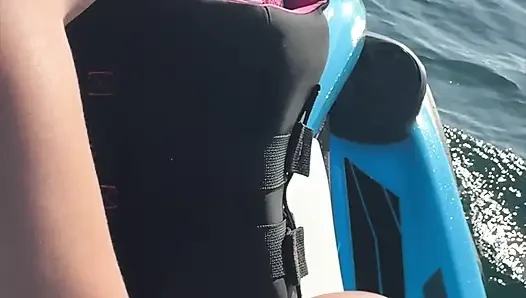 Jetski sex berisiko