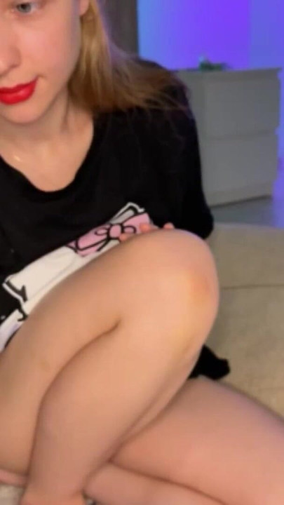 A legnehezebb baszás egy szűz lánnyal | 1. klip