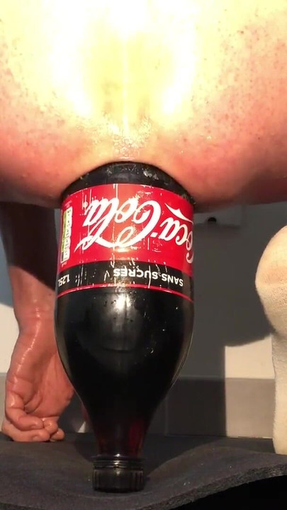 Memorable moment from "Bottle objet insertion anal and cream pie"