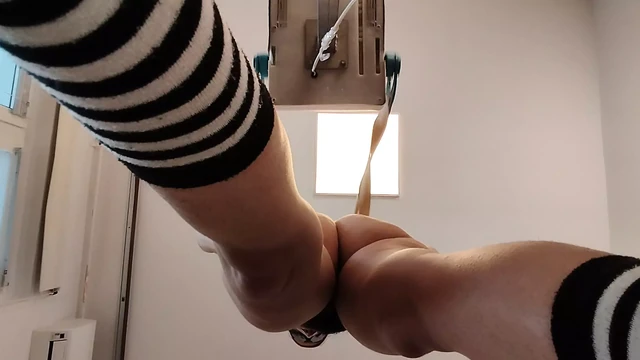 Amateur Latina hairy pussy, big ass massages herself with vibrator