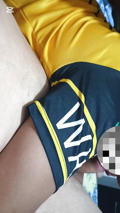 Here Experiencing a Threesome with a Couple of Friends I Met