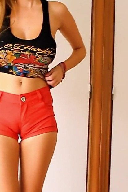 Busty Latina Blonde Playing Her Pussy with Clothespins Homemade