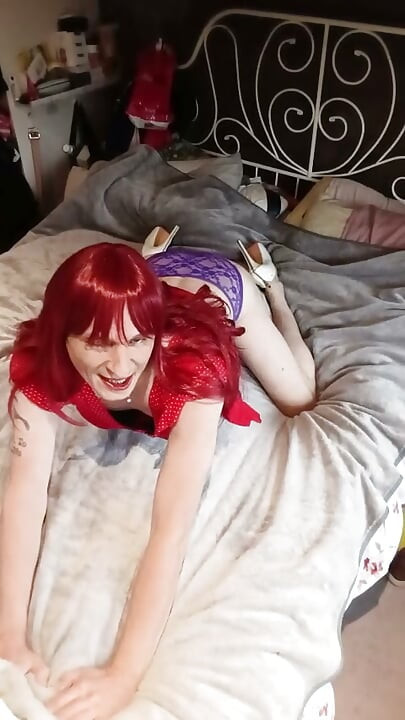 Little red dress hi