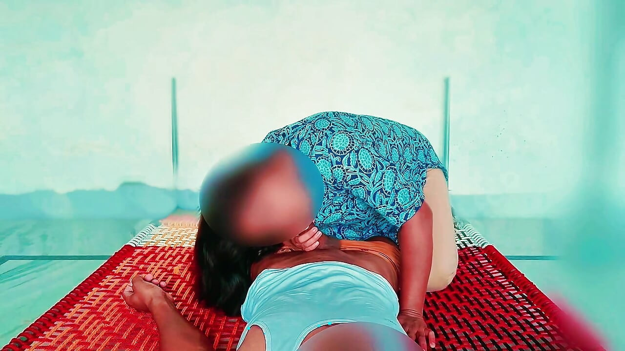 Gorl, Indienne mince et sexy, chevauche une grosse bite, vidéo virale, MMS
