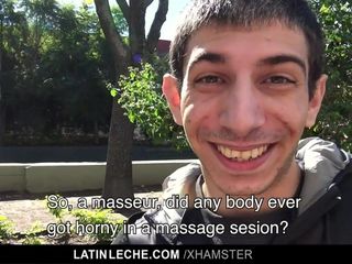 Латинский паренек принимает хуй в девственную задницу